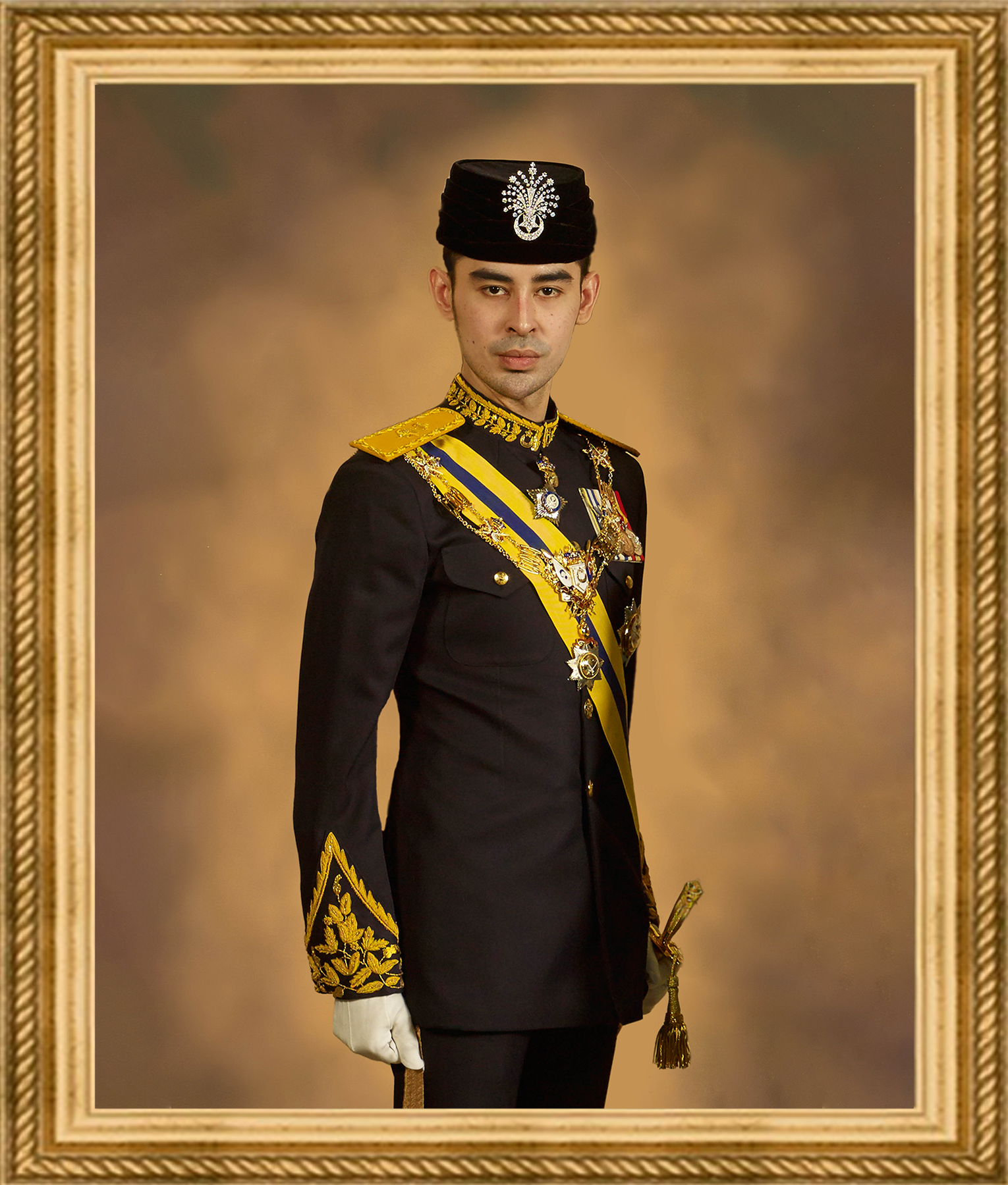 Yang Amat Mulia (His Highness) Tunku Abdul Jalil Iskandar Ibrahim Ismail Ibni Sultan Ibrahim Al-Haj, Tunku Laksamana Johor (Mangkat pada 5 Disember 2015)